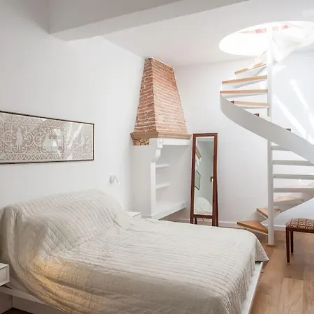 Apartment House Of Sirri *