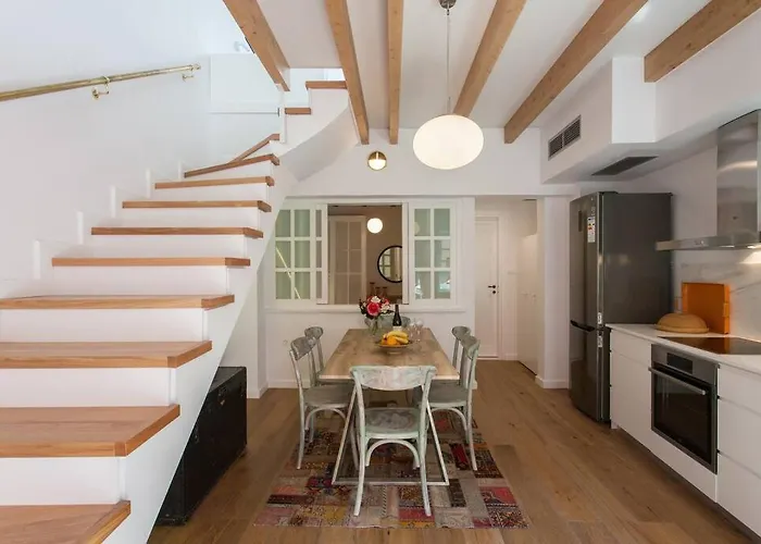 Апартаменты House Of Sirri *