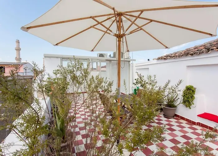 House Of Sirri Ханья